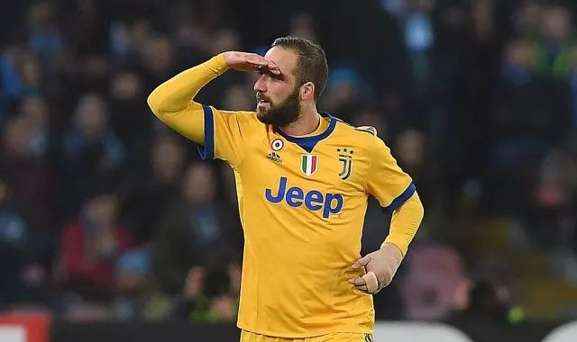  埃弗顿终结连败颓势，戴奇首秀力克莱斯特城  