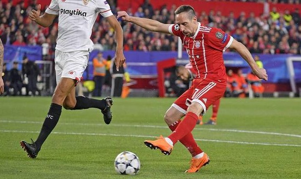  罗马中场大将重伤赛季报销牵动球迷心  