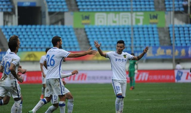  巴黎外租小将闪光，租借期满回归母队  