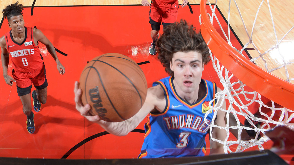  魔术新秀班凯罗获月最佳，菜鸟赛季惊艳全联盟  