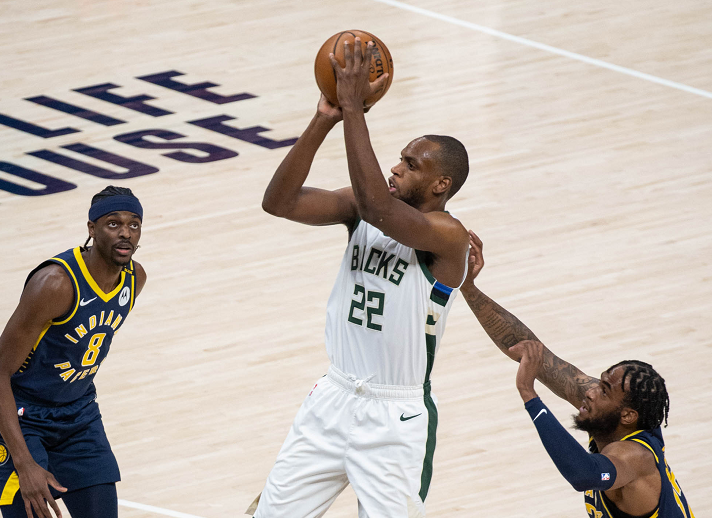  小萨博尼斯20+15+10步行者胜局  